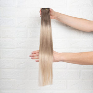 Τρέσα Φυσική Ίσια Remy 8A – 53εκ. – Balayage Ξανθό Σκούρο Πολύ Ψυχρό & Ξανθό Ψυχρό