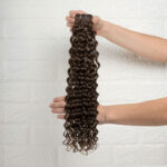 Τρέσα Φυσική Σγουρή Remy 8A – 53εκ. – Καστανό Ψυχρό